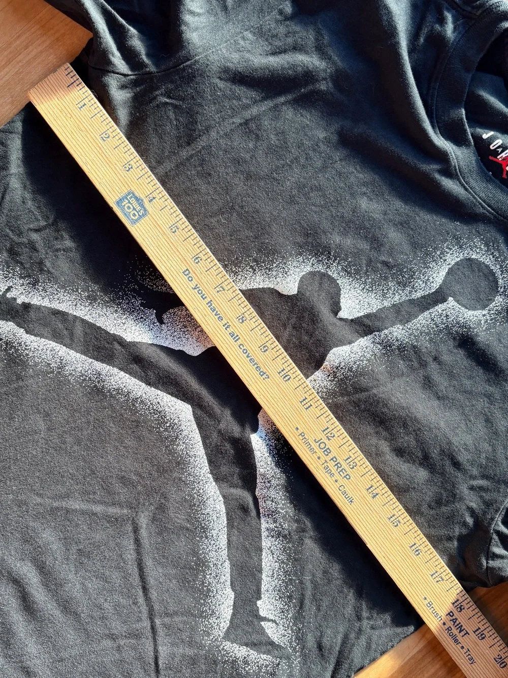 Jordan Essentials Black 'Jumpman' Graphic Tee Small